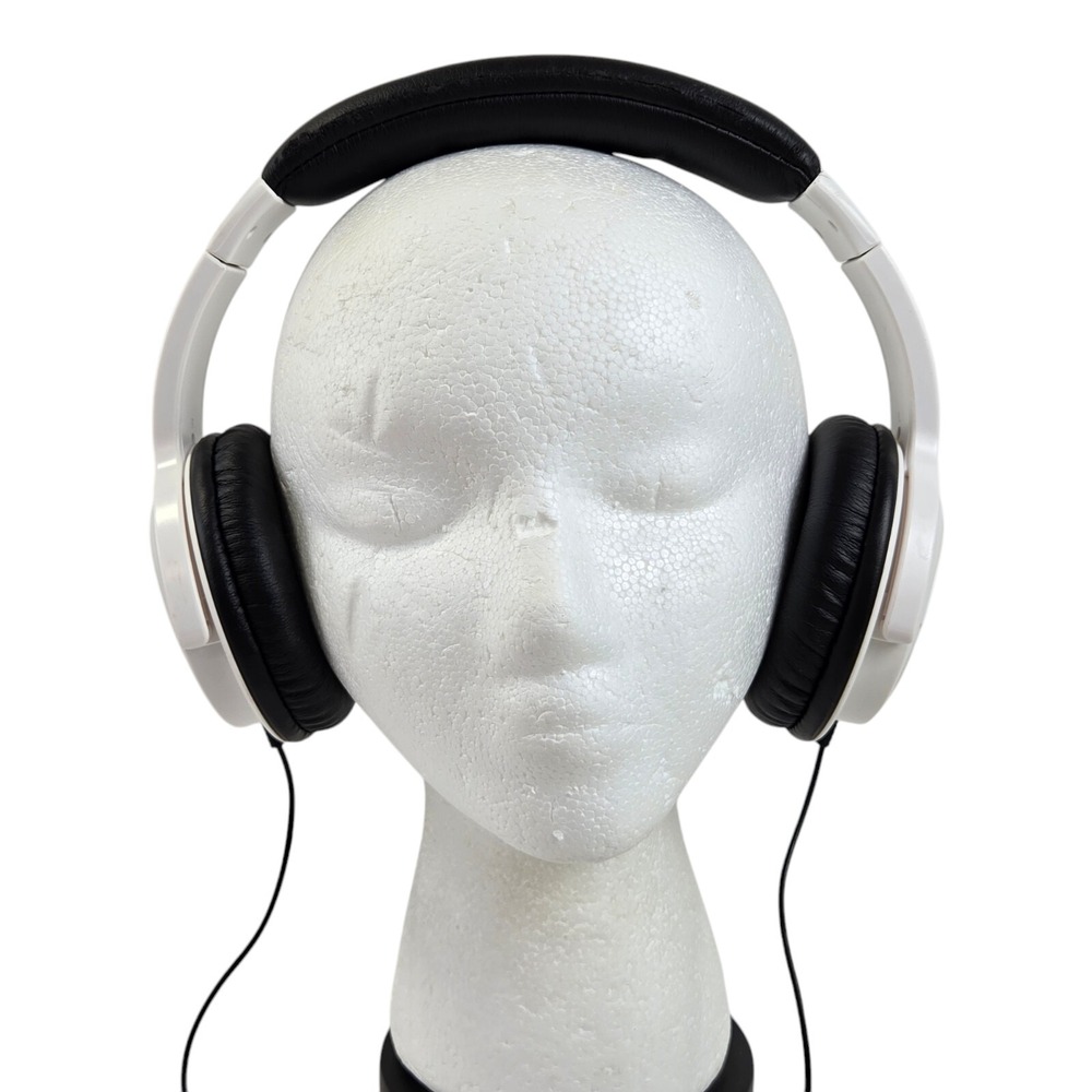 Wicked Audio White Padded Over Ear Plug-In Noise Canceling Headphones EUC VIDEO